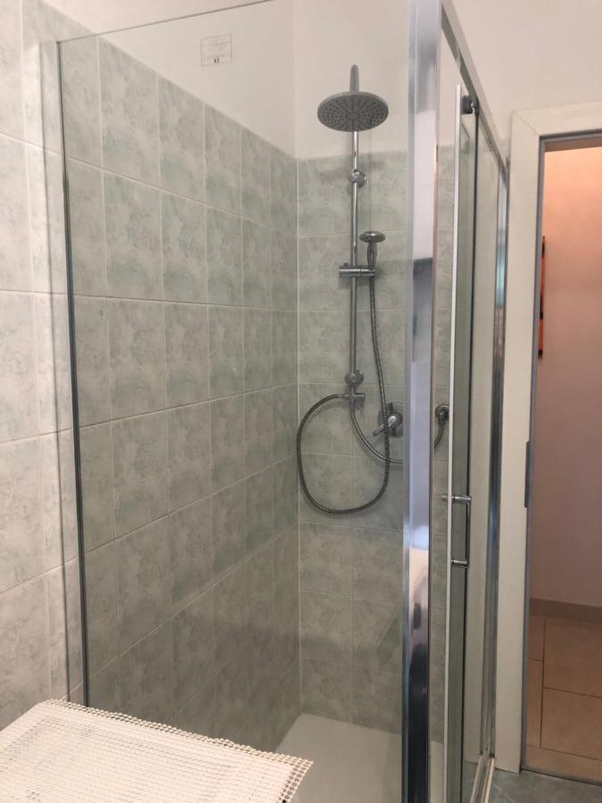 Guesthouse Gigli 2 - Free Tourist Card & Car Parking - No Trucks Bozen Exterior foto